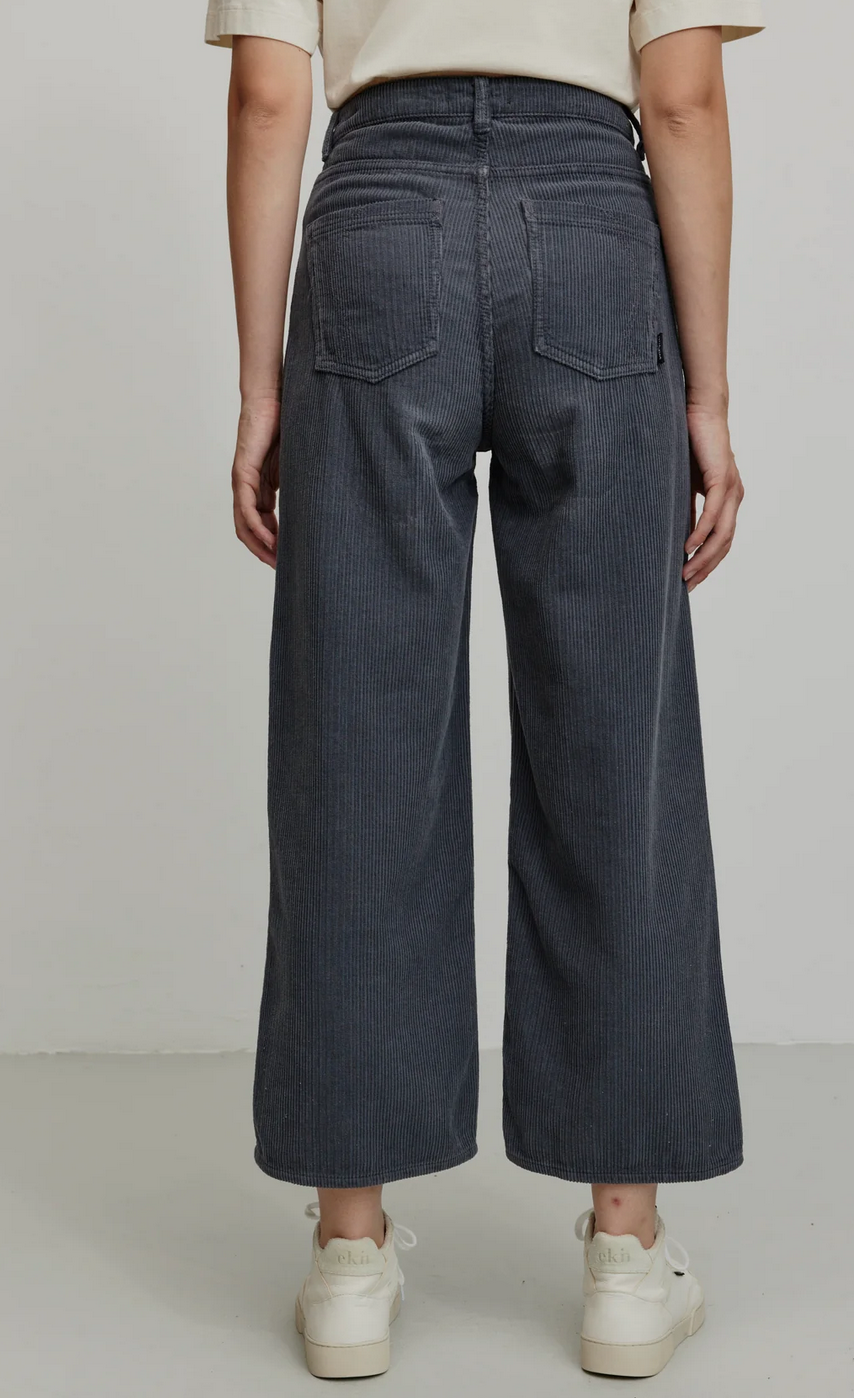 Damenhose Erica Corduroy XS - XL